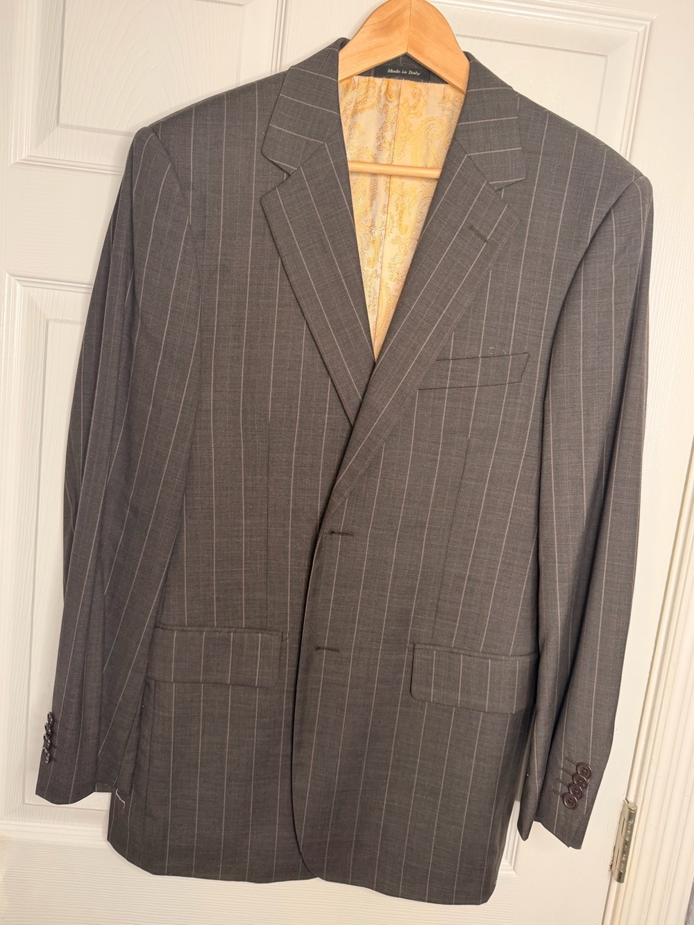 Men's Gray Pinstripe Suit Jacket - Classic Tailored Style